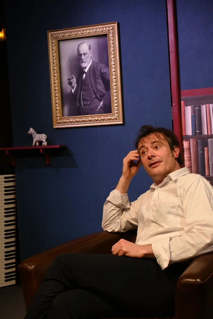Théâtre : "Par Dewaere Moi" (Hommage vibrant à l’icône des années 1970-1980 pour adultes et enfants à partir de 12 ans) dans le cadre du festival "Tous aux Angins !" – Tannerre-en-Puisaye (Lieu-dit Les Angins / sous chapiteau) (affiche de l’événement)